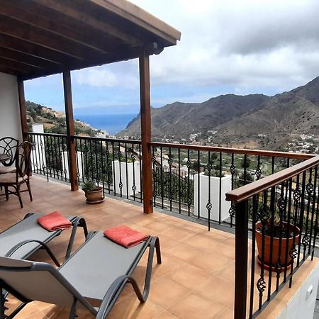 Casa La Sabina Roja 1 - Casa Con Impresionantes Vistas Sobre Hermigua Y El Mar Екстериор снимка