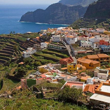 Casa La Sabina Roja 1 - Casa Con Impresionantes Vistas Sobre Hermigua Y El Mar Екстериор снимка