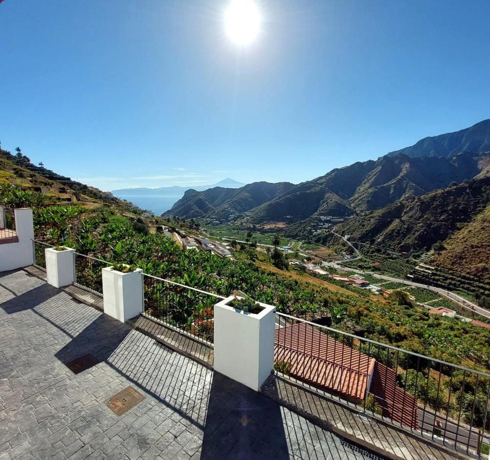Casa La Sabina Roja 1 - Casa Con Impresionantes Vistas Sobre Hermigua Y El Mar Екстериор снимка