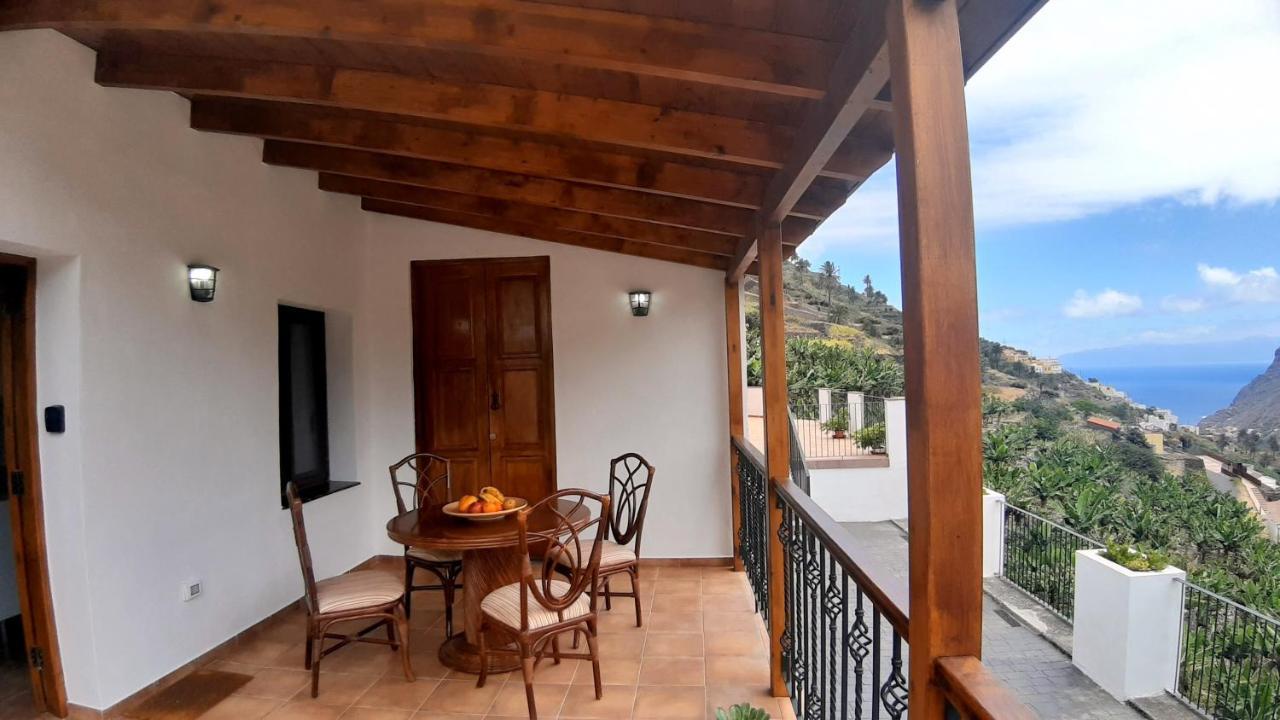 Casa La Sabina Roja 1 - Casa Con Impresionantes Vistas Sobre Hermigua Y El Mar Екстериор снимка