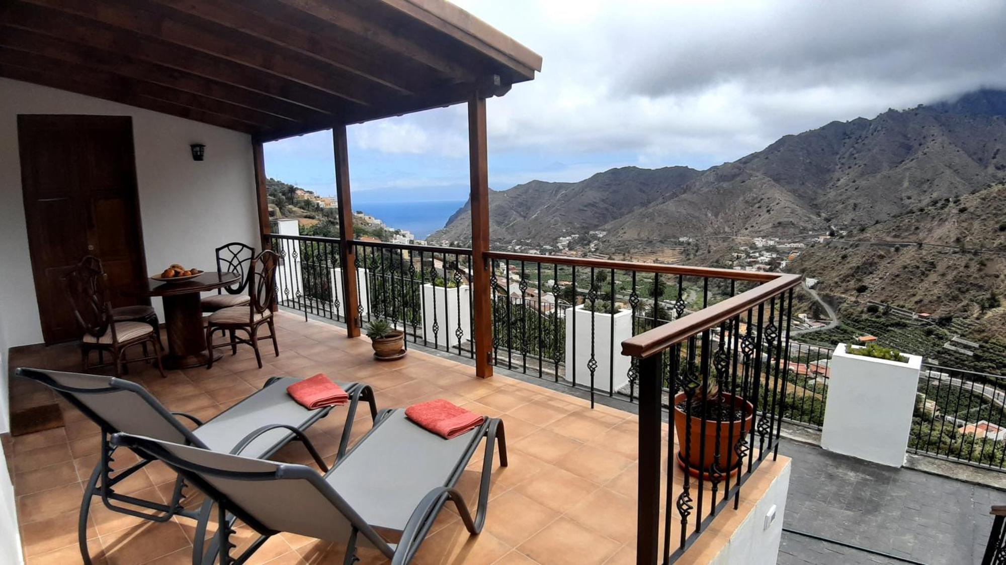 Casa La Sabina Roja 1 - Casa Con Impresionantes Vistas Sobre Hermigua Y El Mar Екстериор снимка