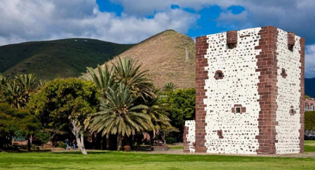 Casa La Sabina Roja 1 - Casa Con Impresionantes Vistas Sobre Hermigua Y El Mar Екстериор снимка